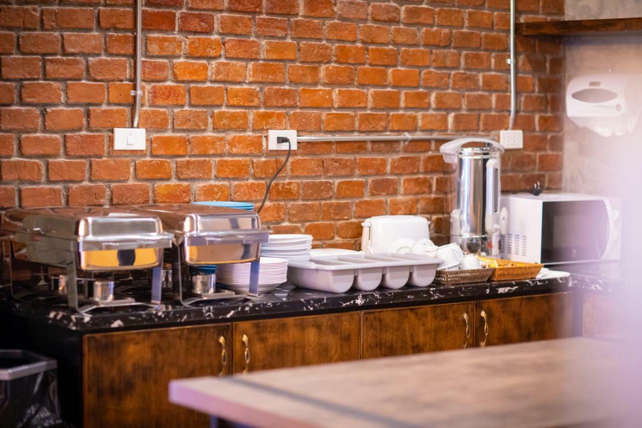 Kaen Hostel Pattaya Εξωτερικό φωτογραφία